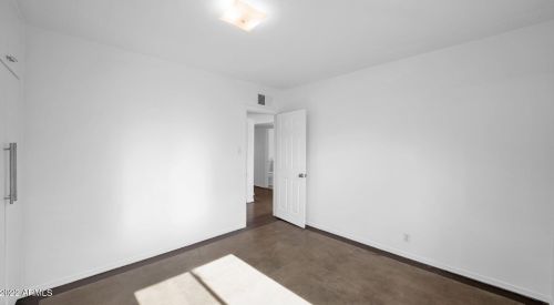 4522 11 Ave, Phoenix AZ 85013-1017 exterior