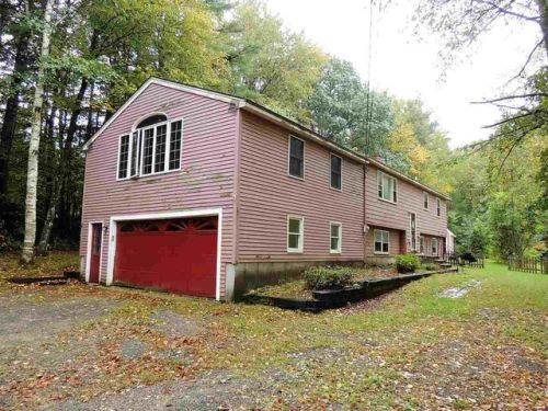 5 Currierville Rd, Newton, NH 03858-3211
