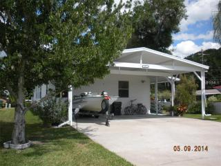 177 Bonnie Dr, Auburndale, FL 33823-2720