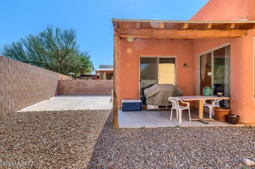 3281 Lakeside Vw Dr, Tucson AZ 85730-2736 exterior