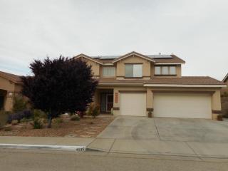 4035 Portola Dr, Palmdale, CA 93551-5333
