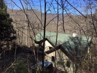 611 Mincey Rd, Franklin, NC 28734-3853