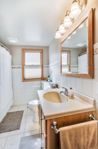 307 24th St, La Crosse WI  54601-5118 exterior