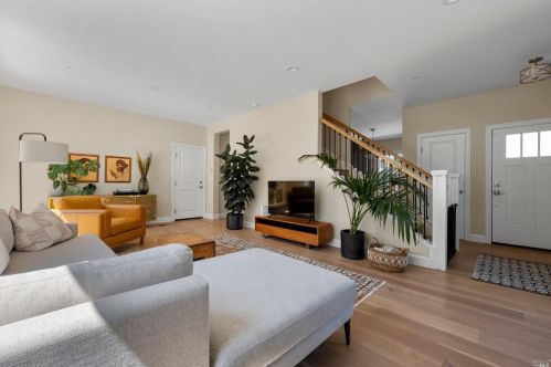 3516 Parker Hill Ct, Santa Rosa CA  95404-1512 exterior