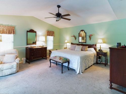 2309 Kings Lk Blvd, Naples FL  34112-5306 exterior