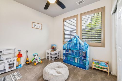 1125 Valley Glen Dr, Liberty Farms CA  95620-4835 exterior