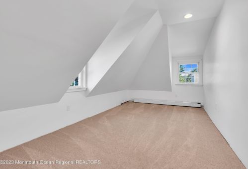 45 Washington Ave, Leonardo NJ  07737-1411 exterior