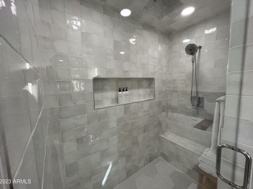 8001 11th Ave, Phoenix AZ  85021-5626 exterior