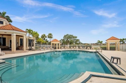 7785 Esmeralda Way, Naples FL  34109-1788 exterior