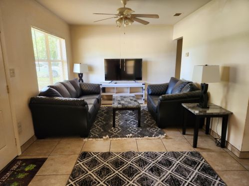 2303 2nd Ct, Vero Beach, FL 32962-8220