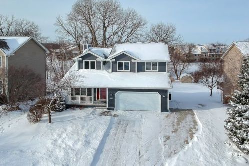 1306 Cedarwood Dr, Ankeny, IA 50023-1061
