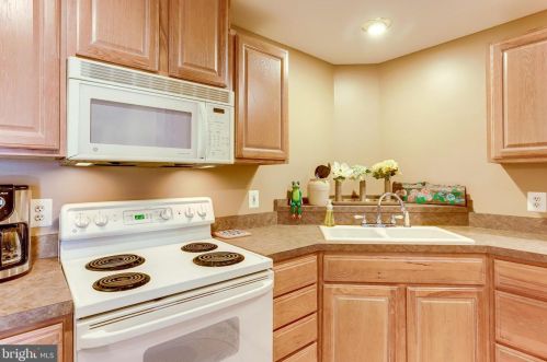 3714 Mountain Rd, Haymarket VA  20169-1739 exterior