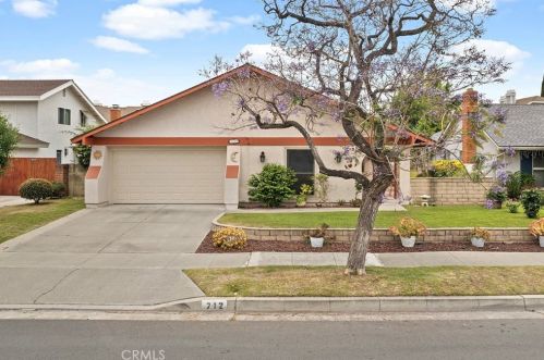 712 Brentwood Ave, Orange CA  92865-2317 exterior