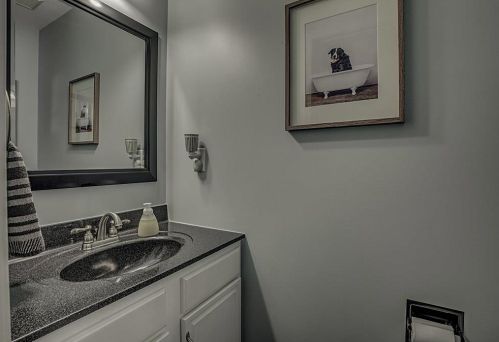8694 Silvercreek Ct, Florence KY  41042-8270 exterior