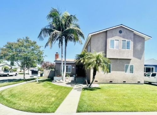 6103 Michelson St, Lakewood CA  90712-1413 exterior
