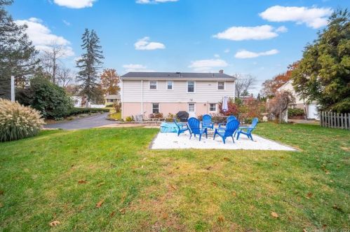 148 Dorothy Dr, Middletown CT  06457-5304 exterior