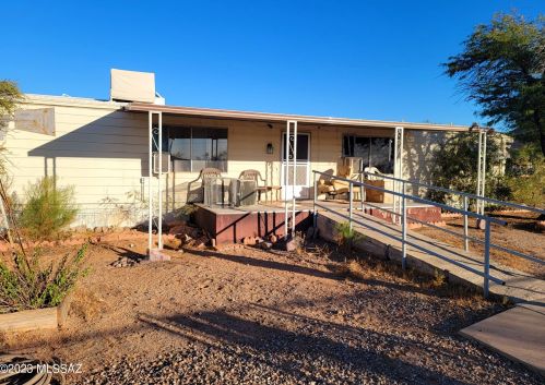 8005 Settler Ave, Tucson, AZ 85746-7728