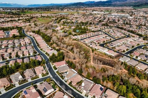 1562 Green Creek Trl, Beaumont CA  92223-7364 exterior