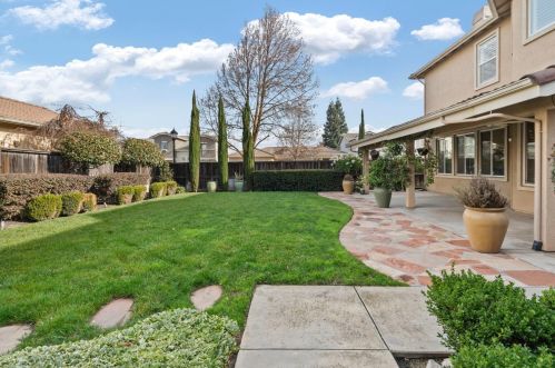 3909 Edgeview Ct, Modesto CA  95355-7318 exterior