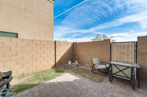 3929 79th Dr, Phoenix AZ  85043 exterior