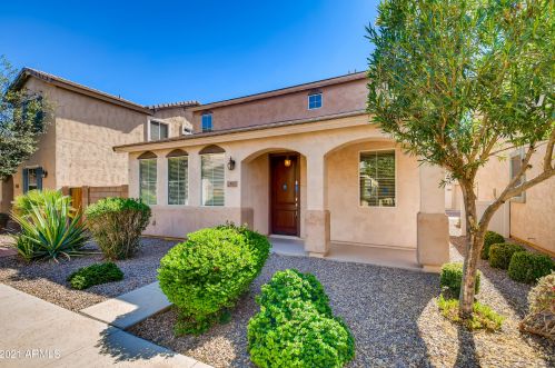 4362 Carla Vista Dr, Gilbert, AZ 85295-6129