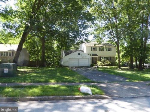 1034 Longspur Rd, Norristown, PA 19403-2045