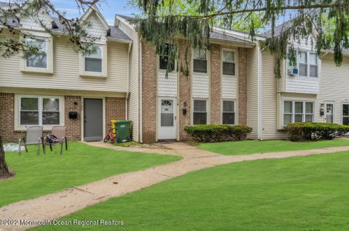 164 Governors Rd, Lakewood, NJ 08701-1461