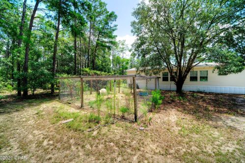 3140 Shadow Trl, Sunny Hills FL  32428-8414 exterior