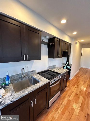 58 Galveston Pl, Washington DC  20032-2049 exterior