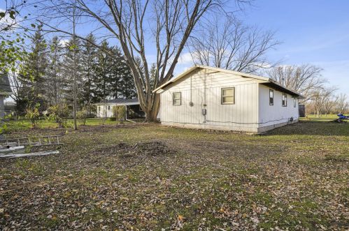 841 Legion Dr, Twin Lakes WI  53181-9139 exterior