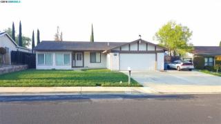 2332 Foothill Dr, Antioch, CA 94509-5857