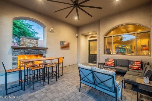 12620 Cape Horn Dr, Tucson, AZ 85749-8207