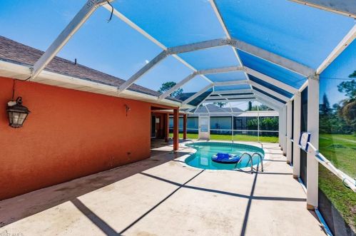 403 Roosevelt Ave, Lehigh Acres FL  33936-1202 exterior