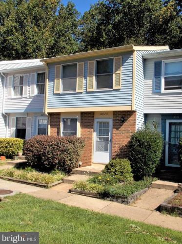 8072 Grandview Ct, Springfield VA  22153-3815 exterior