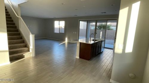 7315 13th Pl, Phoenix AZ  85042-5104 exterior