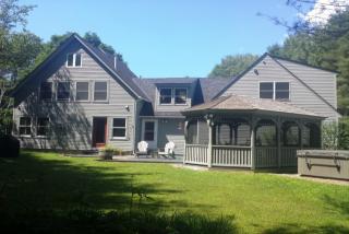 37 Meetinghouse Rd, Norwich, VT 05055-9660