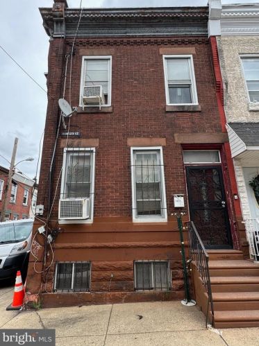 1835 Hancock St, Philadelphia PA  19122-2306 exterior