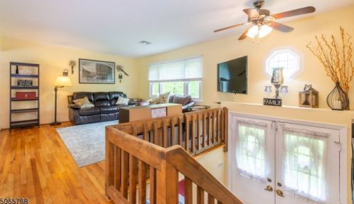 420 Drakestown Rd, Roxbury Township, NJ 07836-9648
