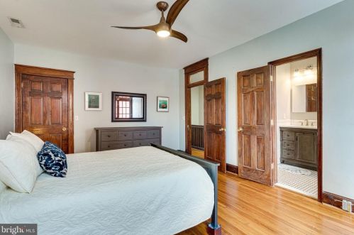 703 Taylor St, Washington DC 20017-2005 exterior