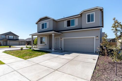 3522 Pumice Ave, Eagle Crest, OR 97756