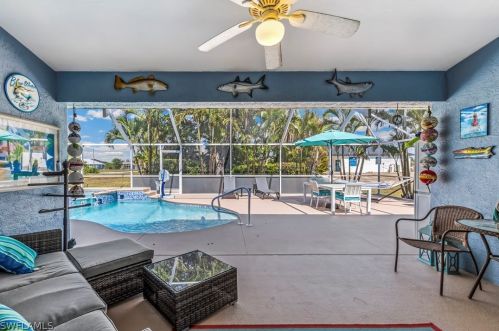 1751 24th Pl, Cape Coral, FL 33993-4816