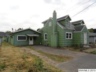 415 11th St, Independence, OR 97351-1304