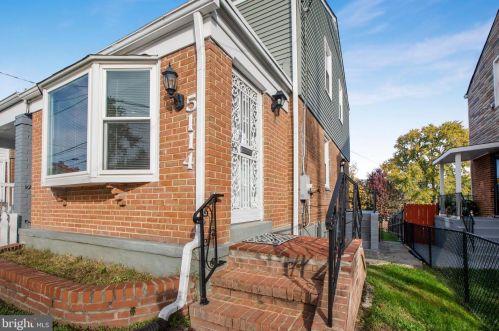 5114 Jay St, Washington, DC 20019-5556