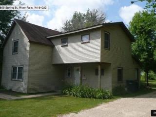 609 Spring St, Troy WI  54022-2655 exterior