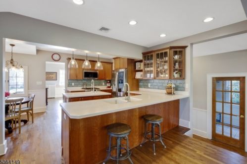 496 Ridgewood Ave, Glen Ridge NJ  07028-1820 exterior