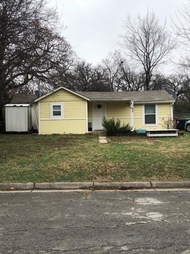 406 Hettie St, Denton, TX 76209-4578