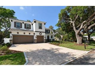 1842 Rose St, Sarasota, FL 34239-5135