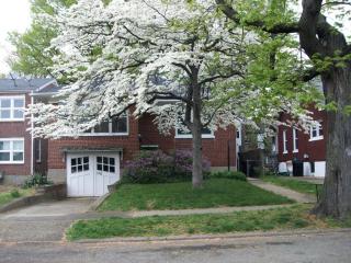 103 Tenny Ave, Louisville, KY 40214-2115