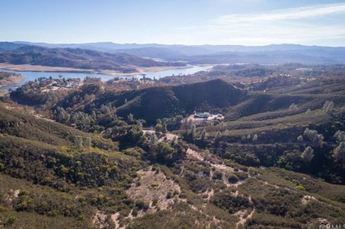 6010 Nacimiento Shores Rd, Lake Nacimiento CA  93426-6941 exterior