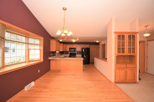 630 Annecy Park Cir, Waterford WI  53185-4262 exterior